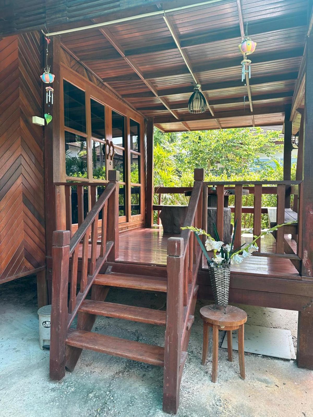 Thip Siam Village Ao Nam Mao Luaran gambar