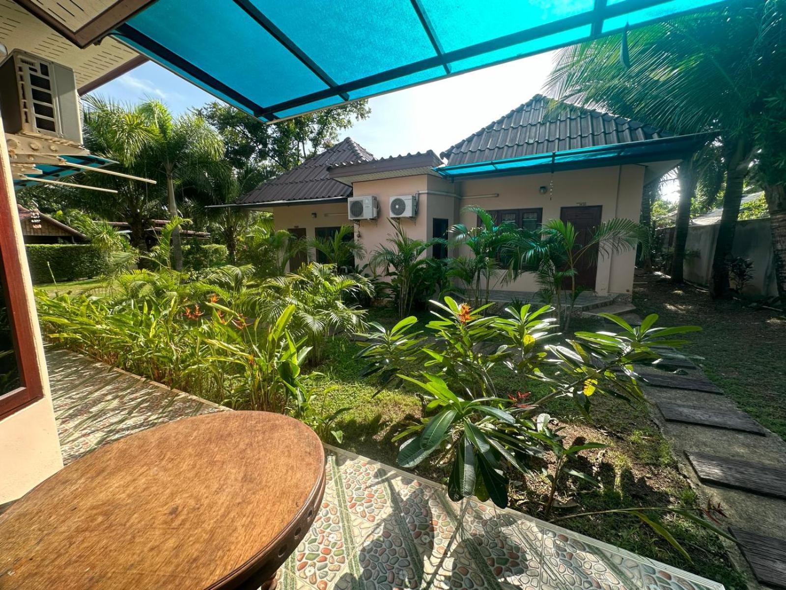 Thip Siam Village Ao Nam Mao Luaran gambar