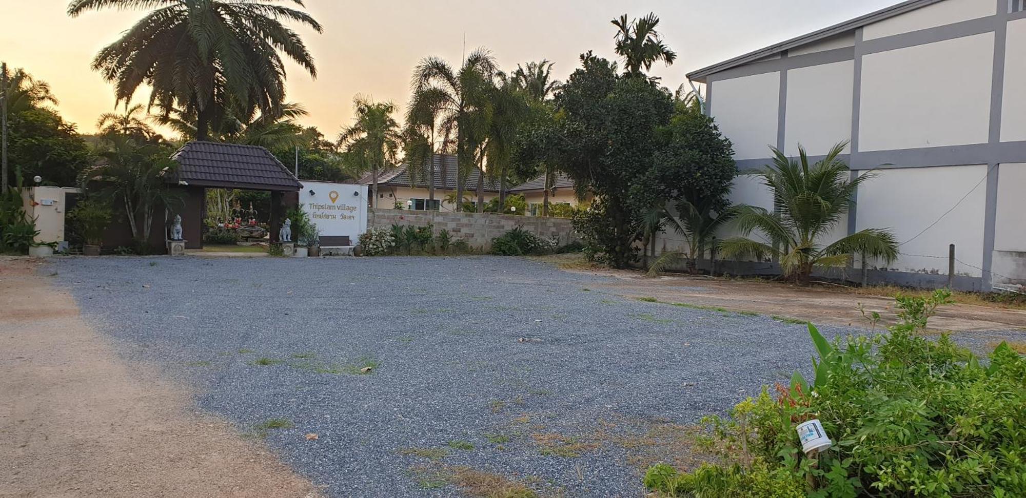 Thip Siam Village Ao Nam Mao Luaran gambar